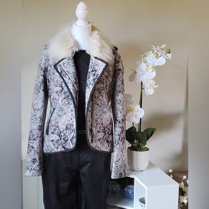 Pre owned elevenses faux fur collar paisley print jacket in excellent condition